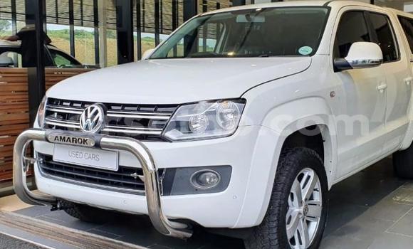 Buy Used Volkswagen Amarok White Car in Maseru in Maseru Buy Used Volkswagen Amarok White Car in Maseru in Maseru