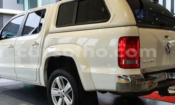 Buy Used Volkswagen Amarok White Car in Maseru in Maseru Buy Used Volkswagen Amarok White Car in Maseru in Maseru