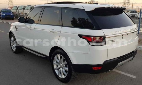 Acheter Import Voiture Land Rover Range Rover Blanc à Import - Dubai, Maseru Acheter Import Voiture Land Rover Range Rover Blanc à Import - Dubai, Maseru
