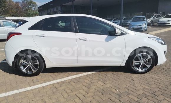 Buy Used Hyundai i30 White Car in Maputsoe in Leribe Buy Used Hyundai i30 White Car in Maputsoe in Leribe