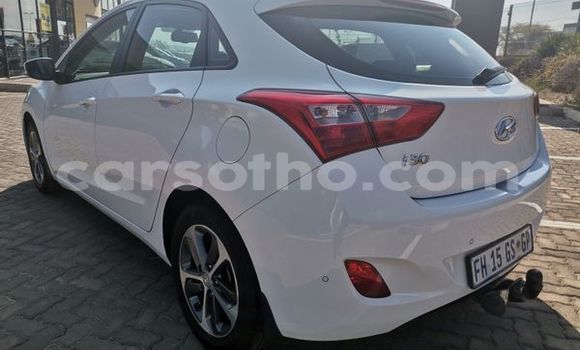 Buy Used Hyundai i30 White Car in Maputsoe in Leribe Buy Used Hyundai i30 White Car in Maputsoe in Leribe