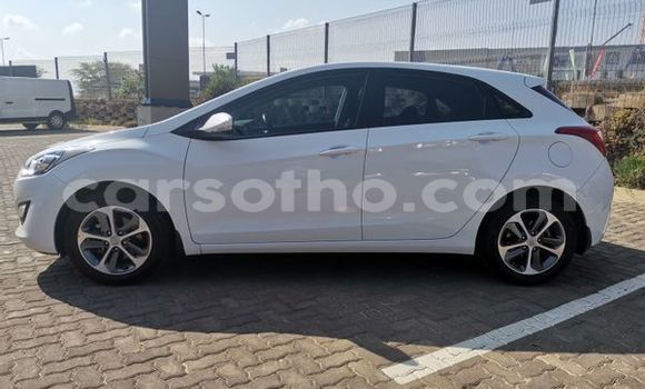 Buy Used Hyundai i30 White Car in Maputsoe in Leribe Buy Used Hyundai i30 White Car in Maputsoe in Leribe