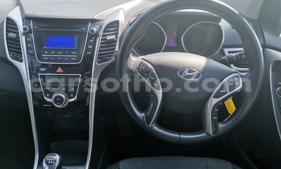Buy Used Hyundai i30 White Car in Maputsoe in Leribe Buy Used Hyundai i30 White Car in Maputsoe in Leribe