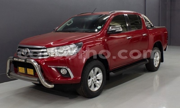 Acheter Occasion Voiture Toyota Hilux Rouge à Maputsoa, Leribe Acheter Occasion Voiture Toyota Hilux Rouge à Maputsoa, Leribe