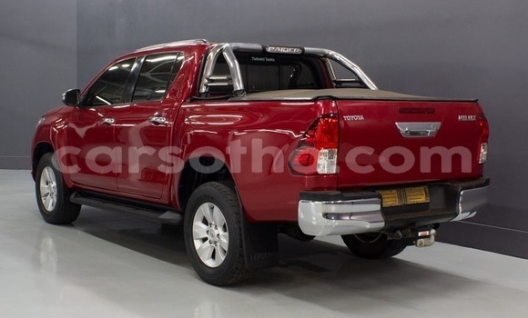 Acheter Occasion Voiture Toyota Hilux Rouge à Maputsoa, Leribe Acheter Occasion Voiture Toyota Hilux Rouge à Maputsoa, Leribe