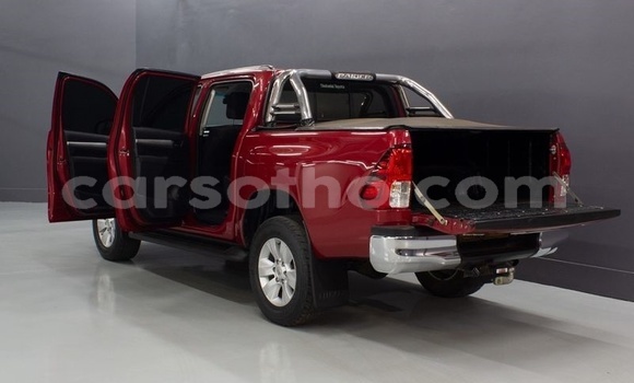 Acheter Occasion Voiture Toyota Hilux Rouge à Maputsoa, Leribe Acheter Occasion Voiture Toyota Hilux Rouge à Maputsoa, Leribe