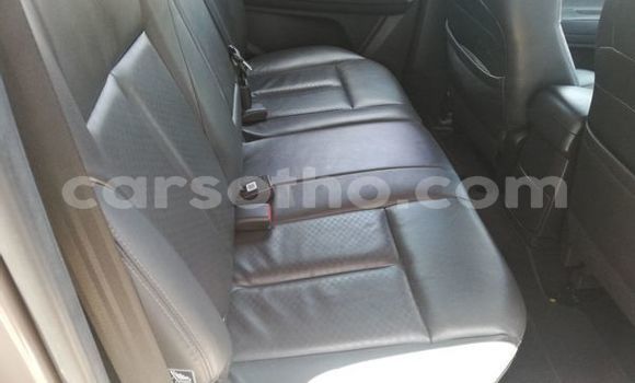 Acheter Occasion Voiture Isuzu KB Gris à Maputsoe, Leribe Acheter Occasion Voiture Isuzu KB Gris à Maputsoe, Leribe