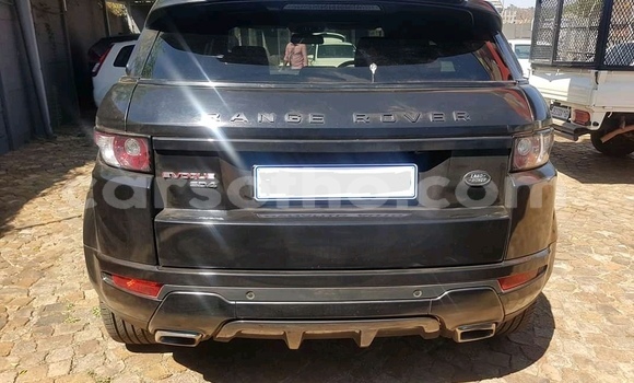 Sayi Na hannu Rover SD1 Black Mota in Maputsoa a Leribe