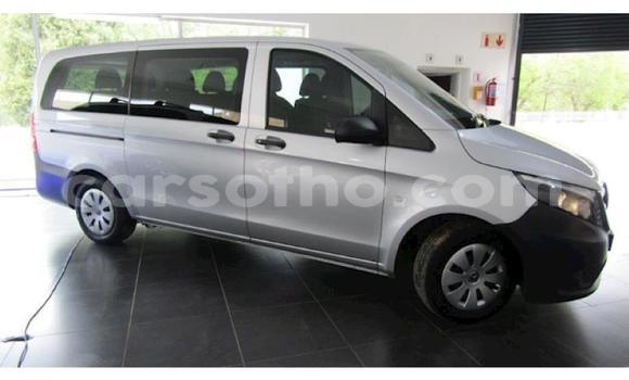 Acheter Occasion Voiture Mercedes-Benz Vito Blanc à Maseru, Maseru Acheter Occasion Voiture Mercedes-Benz Vito Blanc à Maseru, Maseru