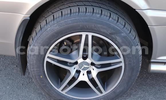 Acheter Occasion Voiture Mercedes-Benz Viano Gris à Maseru, Maseru Acheter Occasion Voiture Mercedes-Benz Viano Gris à Maseru, Maseru