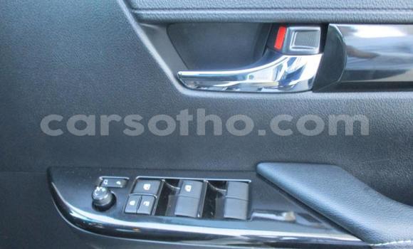 Sayi Na hannu Toyota Hilux White Mota in Maseru a Maseru Sayi Na hannu Toyota Hilux White Mota in Maseru a Maseru