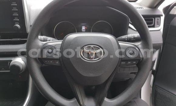 Sayi Na hannu Toyota Rush White Mota in Maseru a Maseru Sayi Na hannu Toyota Rush White Mota in Maseru a Maseru