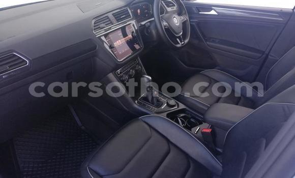 اشتري مستعمل Volkswagen Tiguan White سيارة في Maputsoa في Leribe اشتري مستعمل Volkswagen Tiguan White سيارة في Maputsoa في Leribe