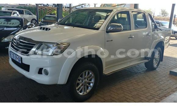 اشتري مستعمل Toyota Hilux White سيارة في Maseru في Maseru اشتري مستعمل Toyota Hilux White سيارة في Maseru في Maseru