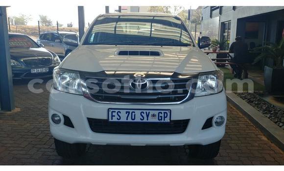 اشتري مستعمل Toyota Hilux White سيارة في Maseru في Maseru اشتري مستعمل Toyota Hilux White سيارة في Maseru في Maseru