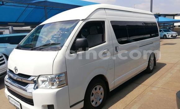 اشتري مستعمل Toyota Hiace White سيارة في Maputsoe في Leribe اشتري مستعمل Toyota Hiace White سيارة في Maputsoe في Leribe