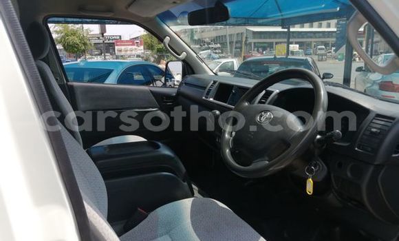اشتري مستعمل Toyota Hiace White سيارة في Maputsoe في Leribe اشتري مستعمل Toyota Hiace White سيارة في Maputsoe في Leribe