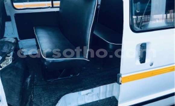 اشتري مستعمل Toyota Hiace White سيارة في Maseru في Maseru اشتري مستعمل Toyota Hiace White سيارة في Maseru في Maseru
