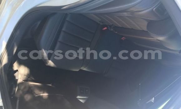 Buy Used Volkswagen Golf GTI White Car in Maputsoa in Leribe Buy Used Volkswagen Golf GTI White Car in Maputsoa in Leribe