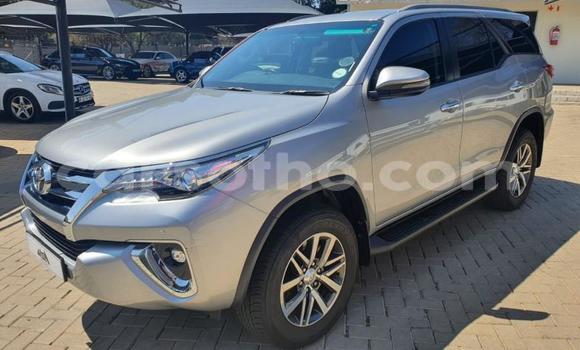 اشتري مستعمل Toyota Fortuner Silver سيارة في Maseru في Maseru اشتري مستعمل Toyota Fortuner Silver سيارة في Maseru في Maseru