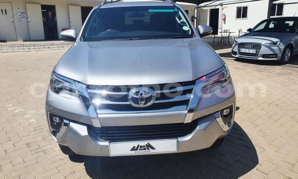 اشتري مستعمل Toyota Fortuner Silver سيارة في Maseru في Maseru اشتري مستعمل Toyota Fortuner Silver سيارة في Maseru في Maseru