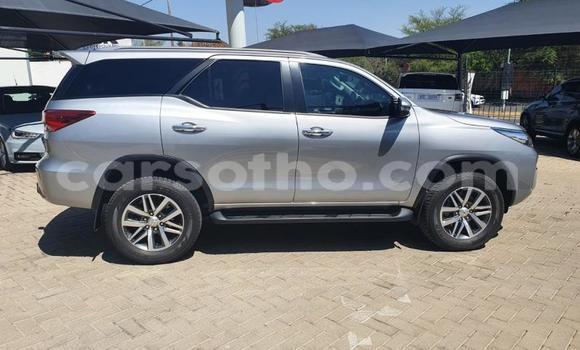 اشتري مستعمل Toyota Fortuner Silver سيارة في Maseru في Maseru اشتري مستعمل Toyota Fortuner Silver سيارة في Maseru في Maseru