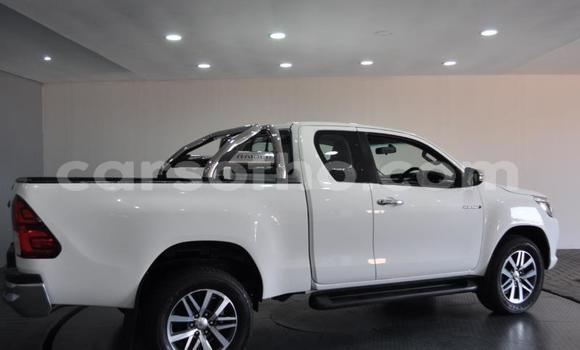 Acheter Occasion Voiture Toyota Hilux Blanc à Maseru, Maseru Acheter Occasion Voiture Toyota Hilux Blanc à Maseru, Maseru