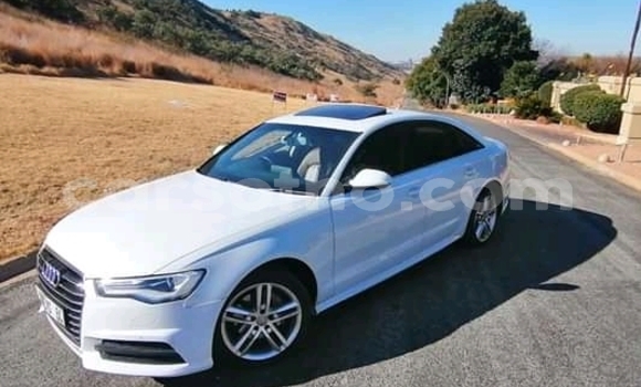 Sayi Na hannu Audi A6 White Mota in Maseru a Maseru Sayi Na hannu Audi A6 White Mota in Maseru a Maseru