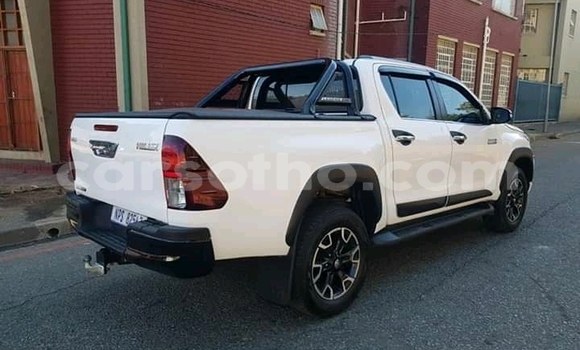 Acheter Occasion Voiture Toyota Hilux Blanc à Maseru, Maseru Acheter Occasion Voiture Toyota Hilux Blanc à Maseru, Maseru