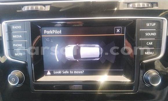 Buy Used Volkswagen Golf R White Car in Maseru in Maseru Buy Used Volkswagen Golf R White Car in Maseru in Maseru