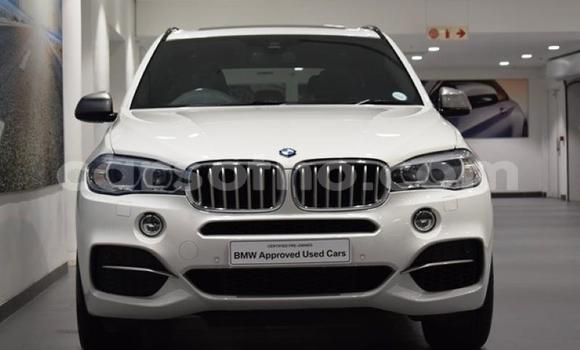 Sayi Na hannu BMW X5 White Mota in Maseru a Maseru Sayi Na hannu BMW X5 White Mota in Maseru a Maseru