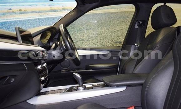 Sayi Na hannu BMW X5 White Mota in Maseru a Maseru Sayi Na hannu BMW X5 White Mota in Maseru a Maseru