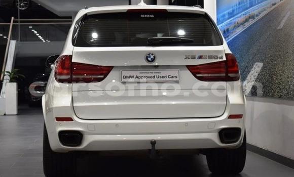 Sayi Na hannu BMW X5 White Mota in Maseru a Maseru Sayi Na hannu BMW X5 White Mota in Maseru a Maseru