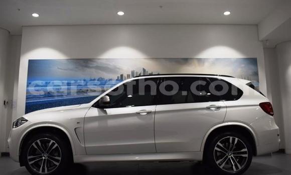 Sayi Na hannu BMW X5 White Mota in Maseru a Maseru Sayi Na hannu BMW X5 White Mota in Maseru a Maseru