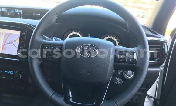 Buy Used Toyota Hilux Silver Car in Maseru in Maseru Buy Used Toyota Hilux Silver Car in Maseru in Maseru
