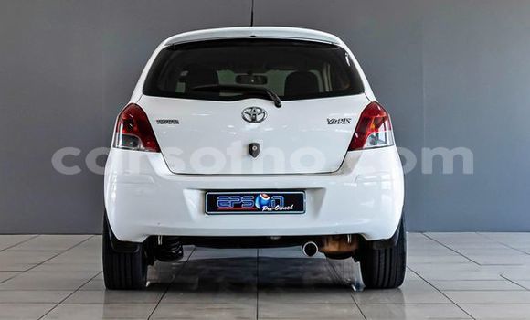 Acheter Occasion Voiture Toyota Yaris Blanc à Maputsoe, Leribe Acheter Occasion Voiture Toyota Yaris Blanc à Maputsoe, Leribe