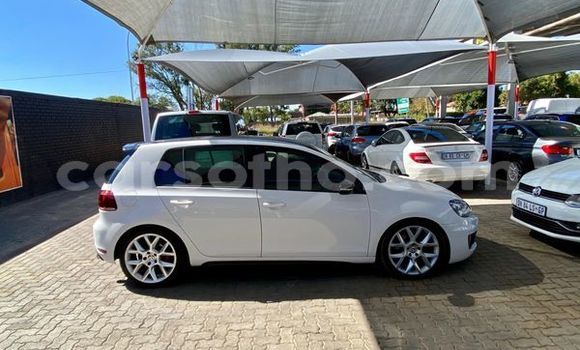 Buy Used Volkswagen Golf GTI White Car in Maputsoa in Leribe Buy Used Volkswagen Golf GTI White Car in Maputsoa in Leribe