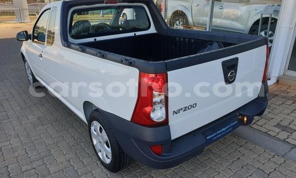 Buy Used Nissan NP 300 White Car in Maputsoa in Leribe Buy Used Nissan NP 300 White Car in Maputsoa in Leribe