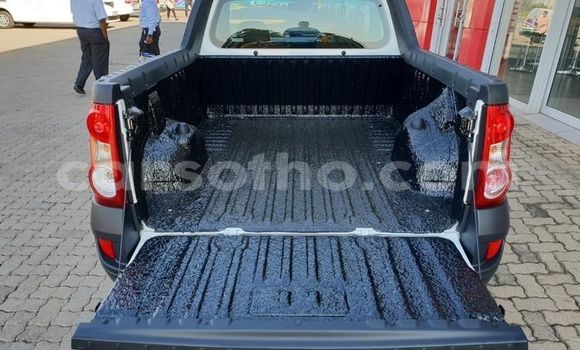 Buy Used Nissan NP 300 White Car in Maputsoa in Leribe Buy Used Nissan NP 300 White Car in Maputsoa in Leribe