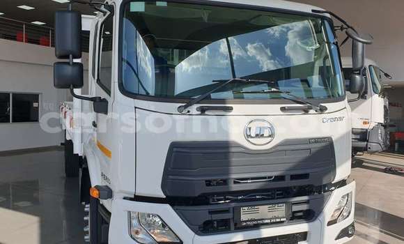 Acheter Occasion Voiture Nissan AD Blanc à Maputsoe, Leribe Acheter Occasion Voiture Nissan AD Blanc à Maputsoe, Leribe