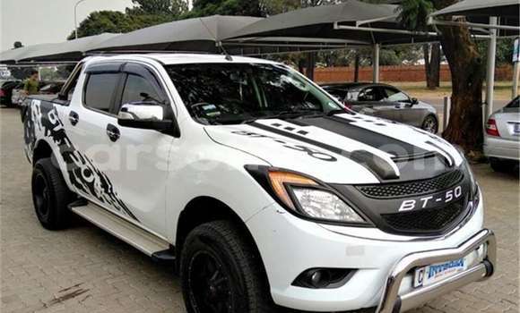 Buy Used Mazda BT-50 White Car in Maseru in Maseru Buy Used Mazda BT-50 White Car in Maseru in Maseru