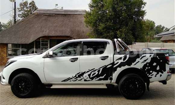 Buy Used Mazda BT-50 White Car in Maseru in Maseru Buy Used Mazda BT-50 White Car in Maseru in Maseru