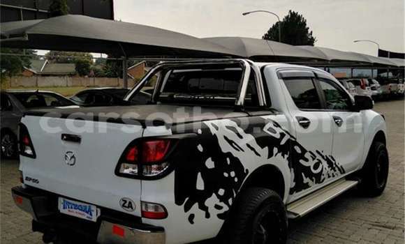 Buy Used Mazda BT-50 White Car in Maseru in Maseru Buy Used Mazda BT-50 White Car in Maseru in Maseru