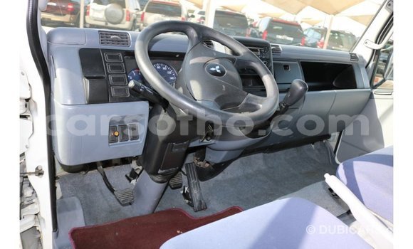 Sayi Imported Mitsubishi L400 White Babbar mota in Import - Dubai a Maseru