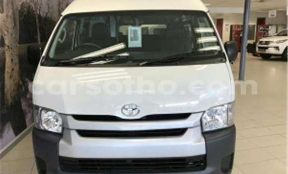Acheter Occasion Voiture Toyota Hiace Blanc à Maputsoa, Leribe Acheter Occasion Voiture Toyota Hiace Blanc à Maputsoa, Leribe