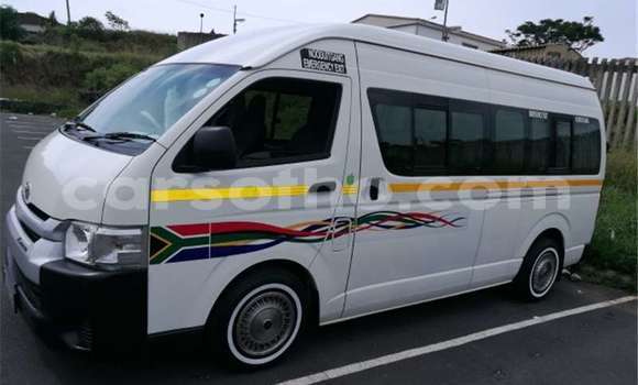 Sayi Na hannu Toyota Hiace White Mota in Maputsoe a Leribe Sayi Na hannu Toyota Hiace White Mota in Maputsoe a Leribe