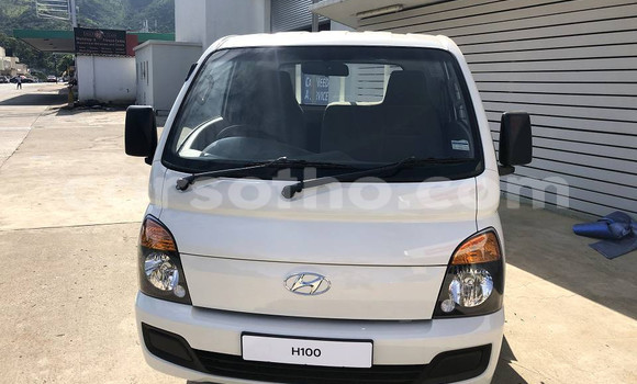 Acheter Occasion Voiture Hyundai H1 Blanc à Maseru, Maseru Acheter Occasion Voiture Hyundai H1 Blanc à Maseru, Maseru