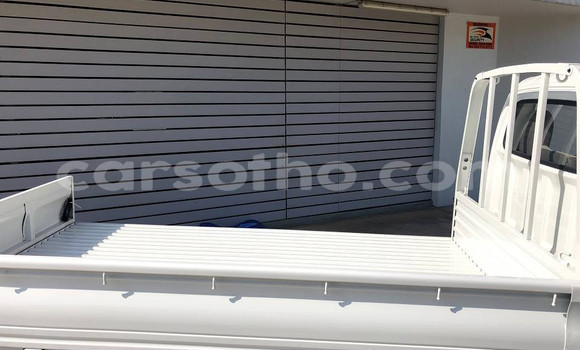 Acheter Occasion Voiture Hyundai H1 Blanc à Maseru, Maseru Acheter Occasion Voiture Hyundai H1 Blanc à Maseru, Maseru