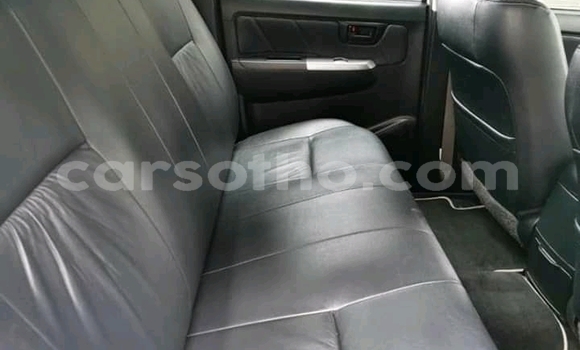 Acheter Occasion Voiture Isuzu KB Rouge à Maseru, Maseru Acheter Occasion Voiture Isuzu KB Rouge à Maseru, Maseru