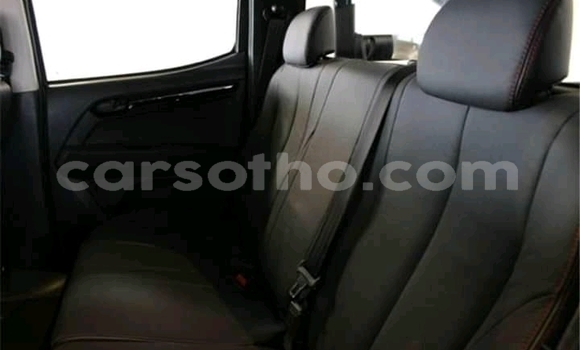 Acheter Occasion Voiture Isuzu KB Rouge à Maseru, Maseru Acheter Occasion Voiture Isuzu KB Rouge à Maseru, Maseru